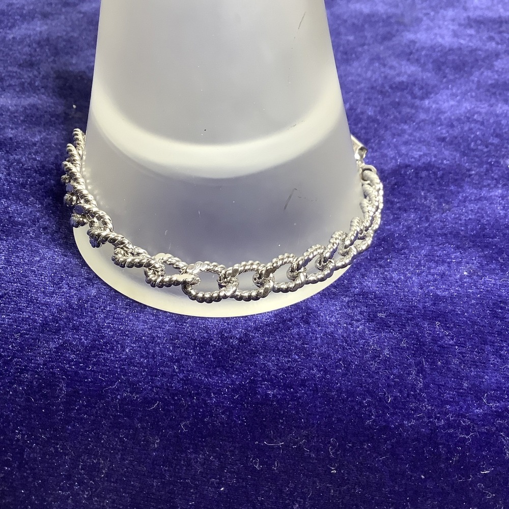 MONET Signed Chain Link Textured Silver Tone 7.5" Bracelet
